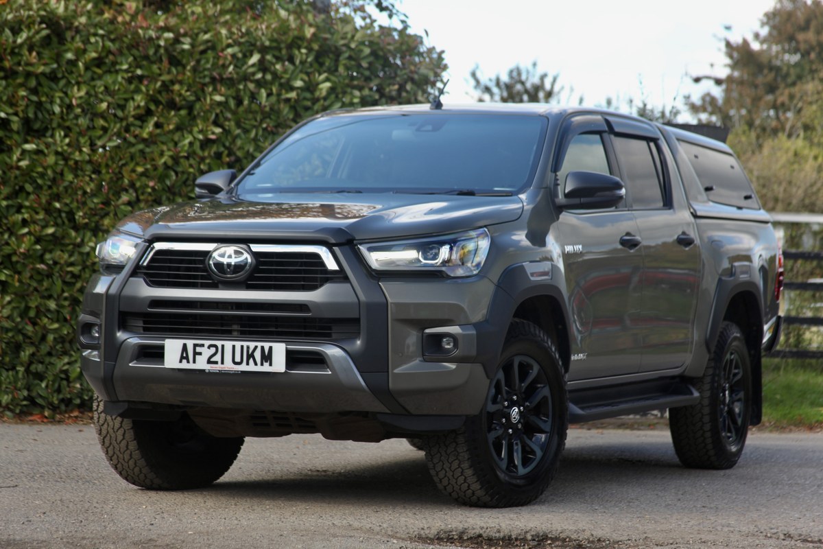 2021 Toyota Hilux Invincible X 3.5T