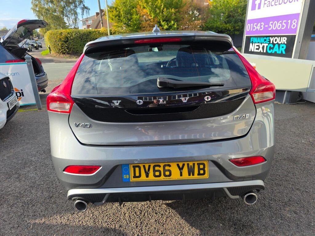 2016 Volvo V402.0 D4 R-Design