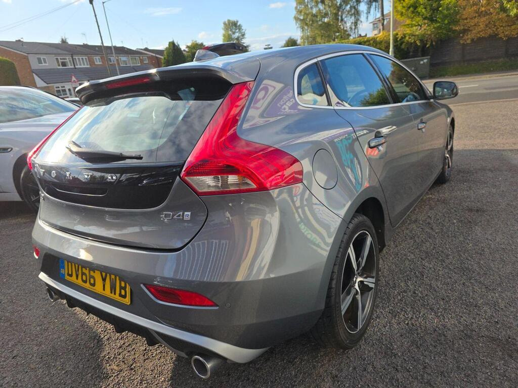 2016 Volvo V402.0 D4 R-Design