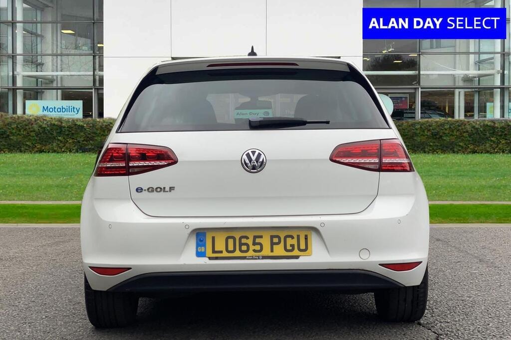 2016 Volkswagen e-Golf