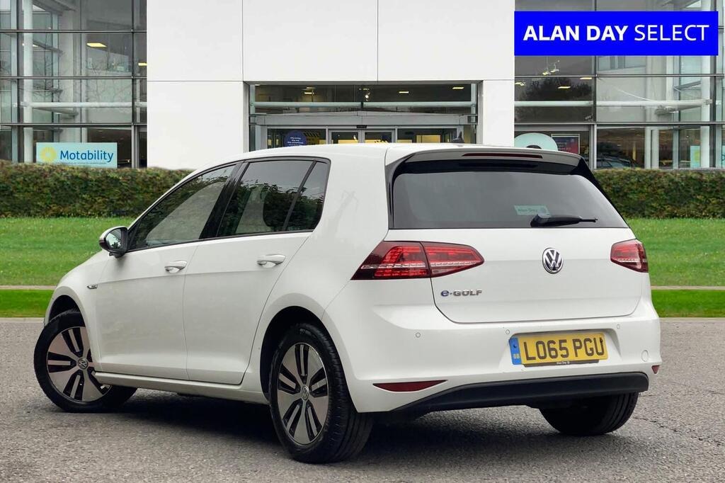 2016 Volkswagen e-Golf